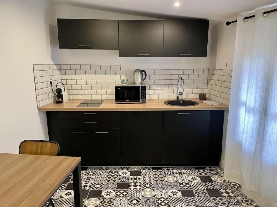 Le Moulin 2 - Appartement Arenes Romaines- Beziers Gare - Wifi- Tv Connecte Buitenkant foto